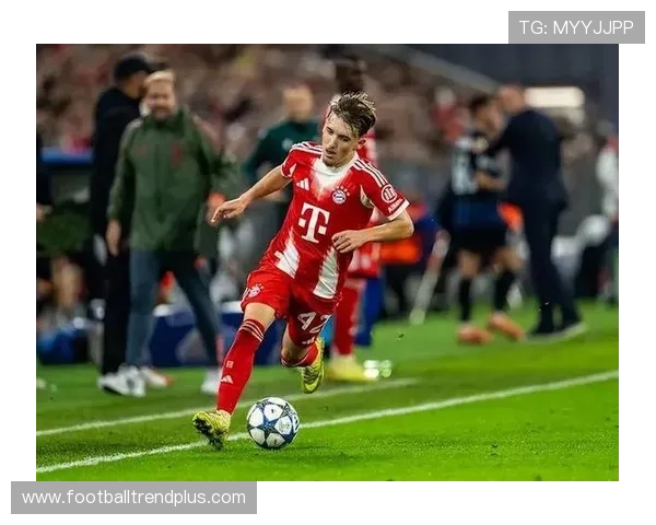 欧洲足坛豪门对决引爆焦点新星闪耀赛场转会风云再起球迷热议不断